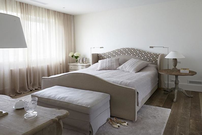 Design av hvitt soverom - veggdekorasjoner