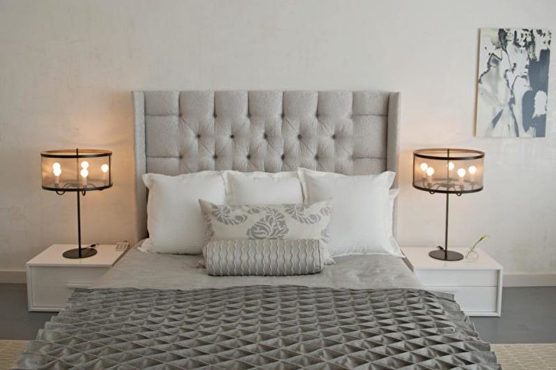 Design av vitt sovrum - belysning
