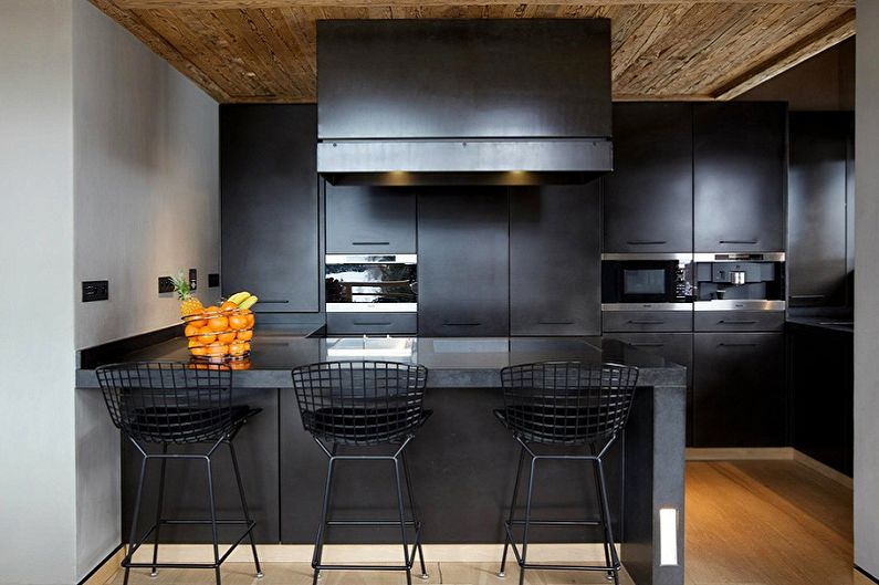 Moderna črna kuhinja - notranje oblikovanje