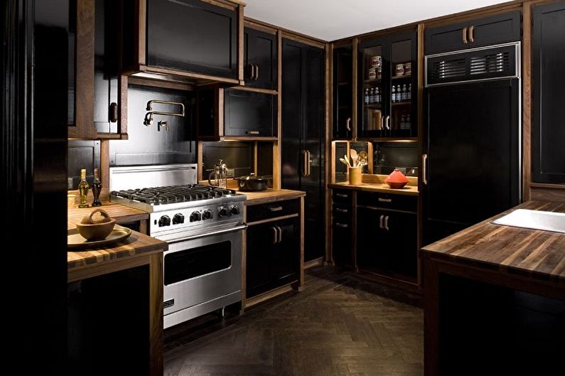Črna kuhinja - fotografija notranje opreme
