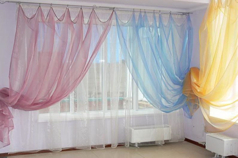 Design av gardiner til stuen - Organza