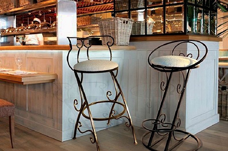 Typy barových stoličiek do kuchyne - podľa tvaru