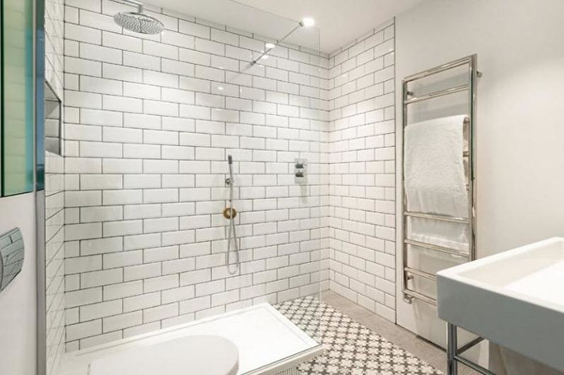 White Loft Bathroom - Interiørdesign