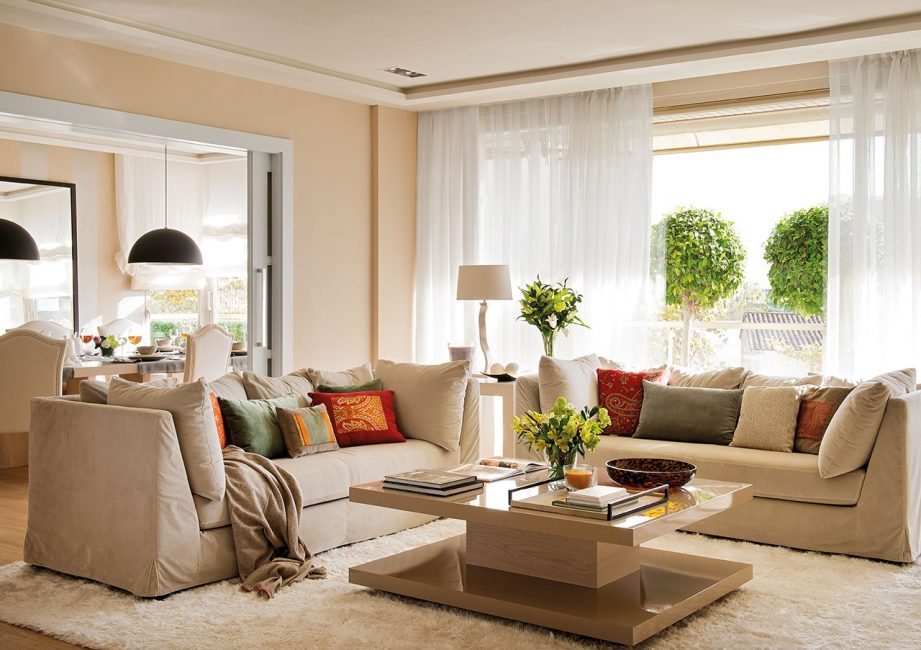 Sofaen i denne paletten vil alltid se luksuriøs ut