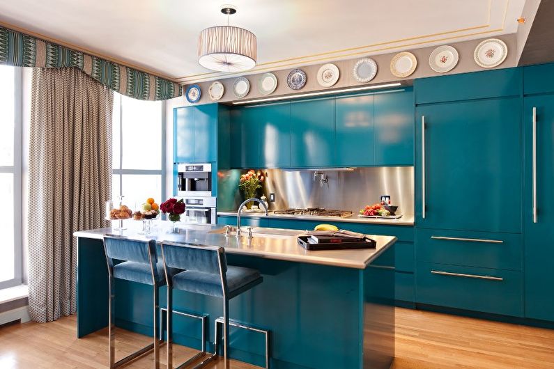 Návrh interiéru kuchyne v tyrkysových farbách - foto