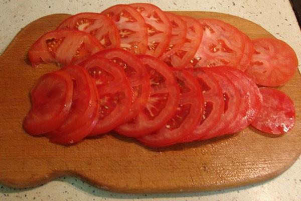 قطع الطماطم