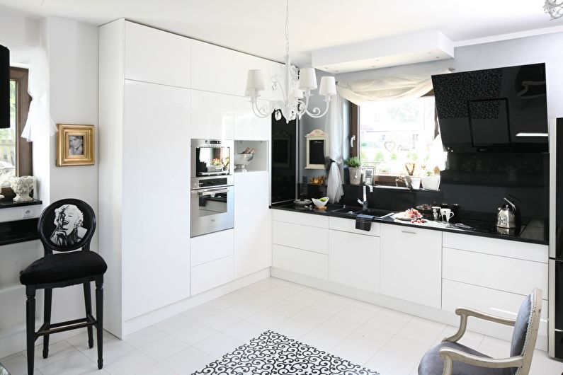 Εσωτερικός σχεδιασμός κουζίνας σε ασπρόμαυρο - φωτογραφία