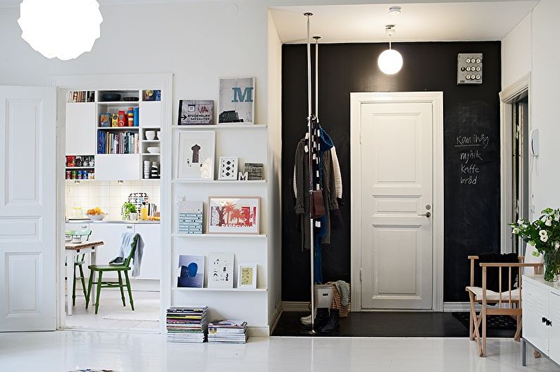 Notranja zasnova hodnika, hodnika v črno -beli barvi - fotografija