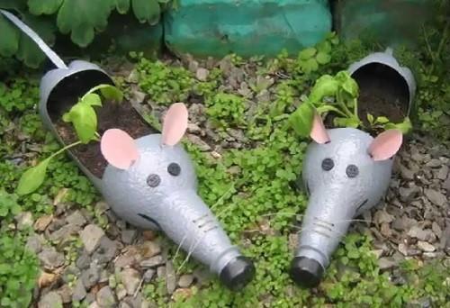 الفئران على العشب