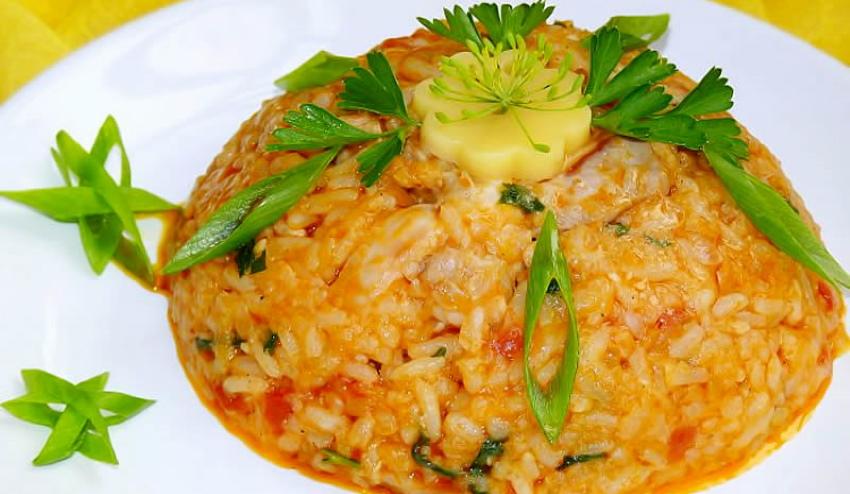 Salat mit Kaviar und Reis