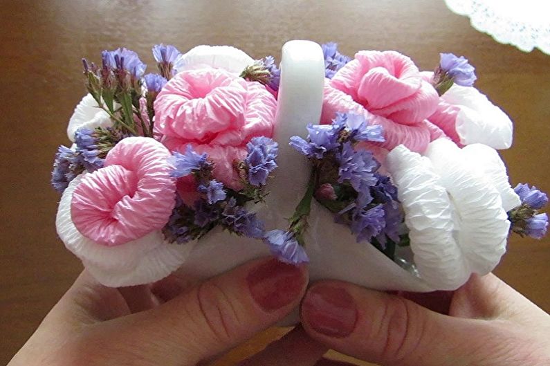 Kvety z obrúskov vlastnými rukami - fotografia