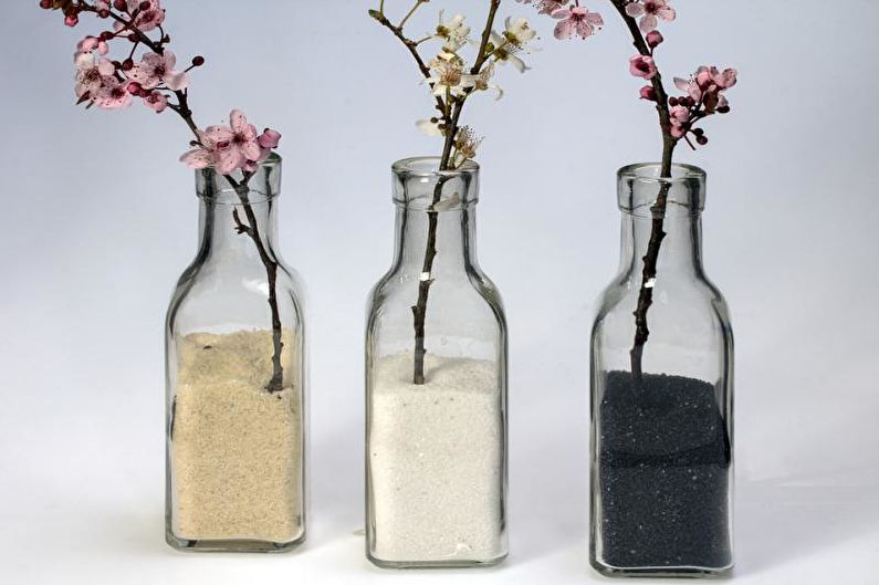 עיצוב בקבוקי DIY - תפאורה פרחונית