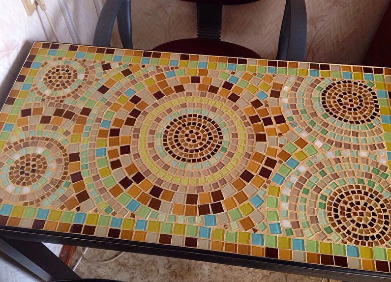 Mosaico - decoração de mesa antiga faça você mesmo