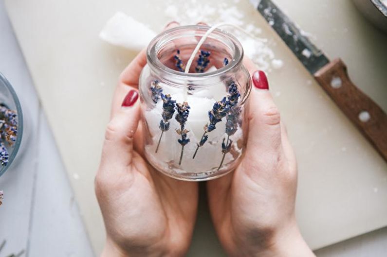 Świeca lawendowa - świece dekoracyjne DIY