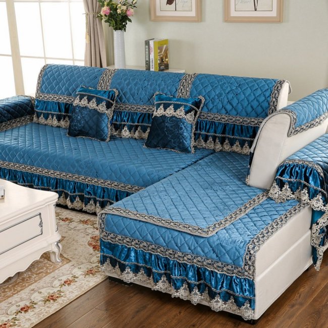 Sofá com tapeçaria
