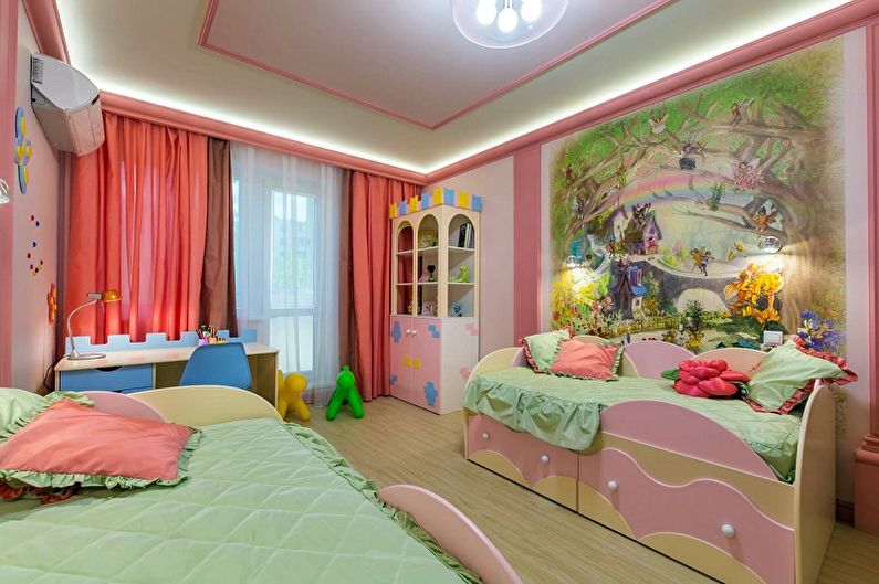 Design de cameră pentru copii pentru două fete - Decorațiuni de perete