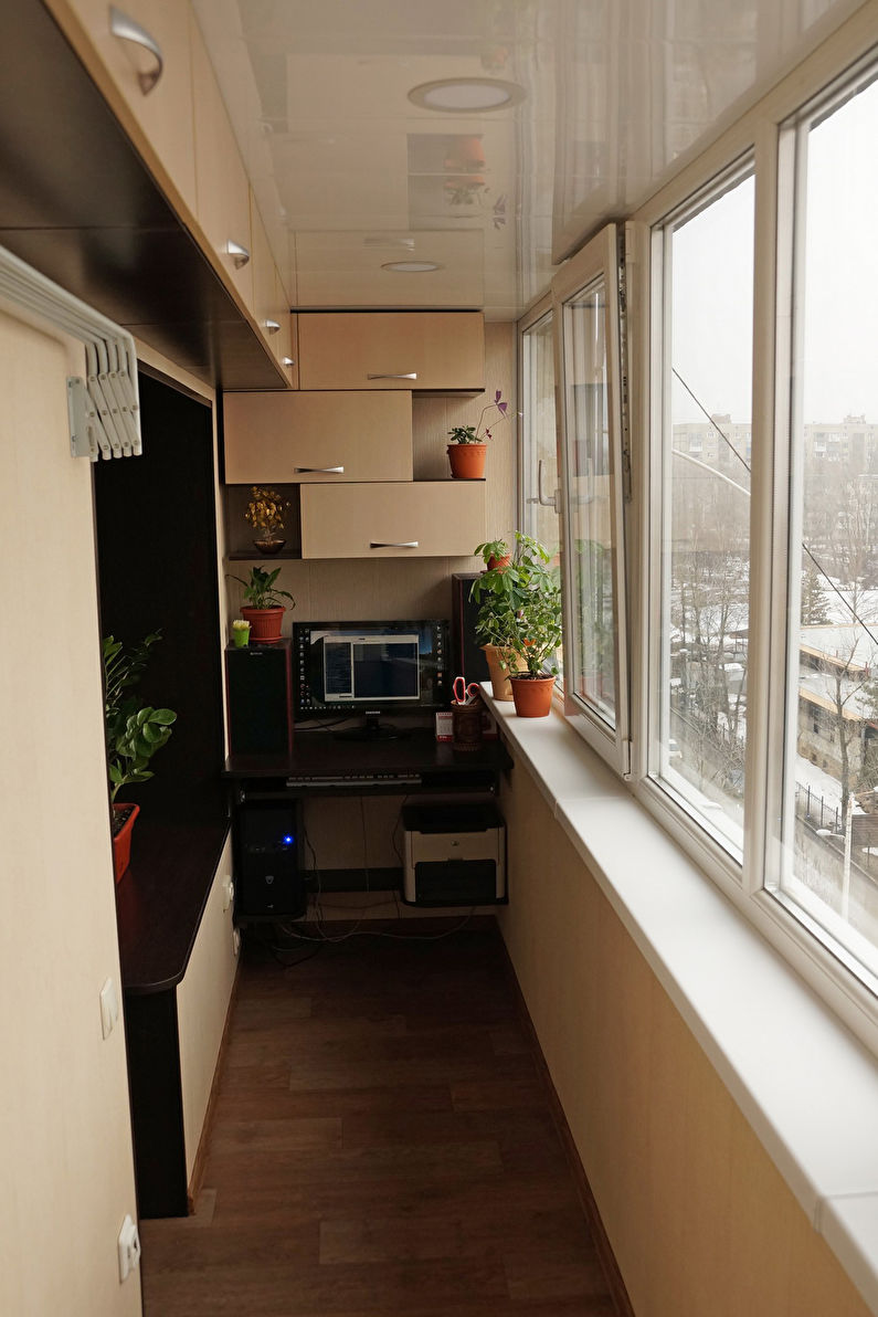 Arbeidsplass på balkongen - Interiørdesign