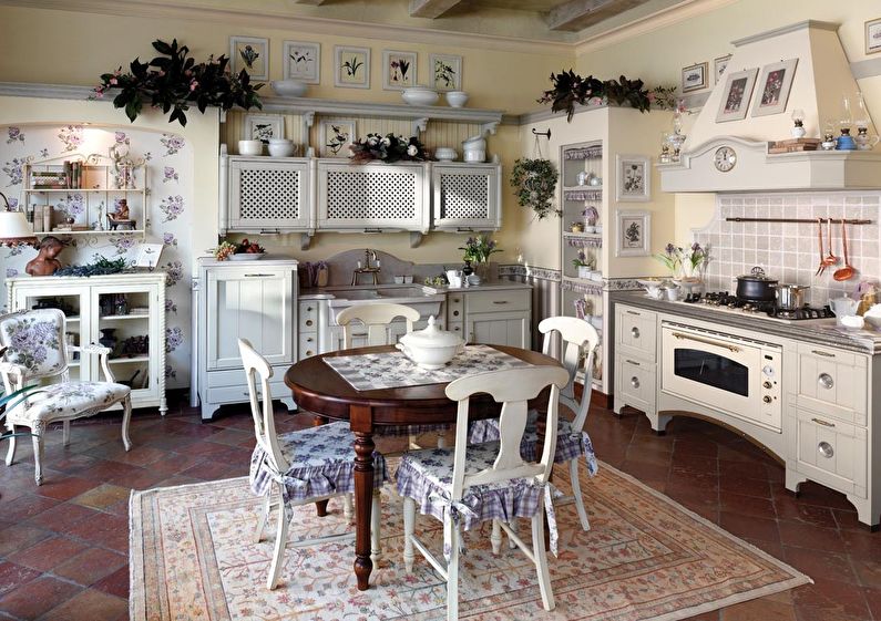 Kjøkkendesign og innredning i Provence -stil