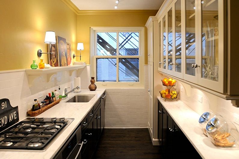 Bucătărie galbenă 10 mp - Design interior