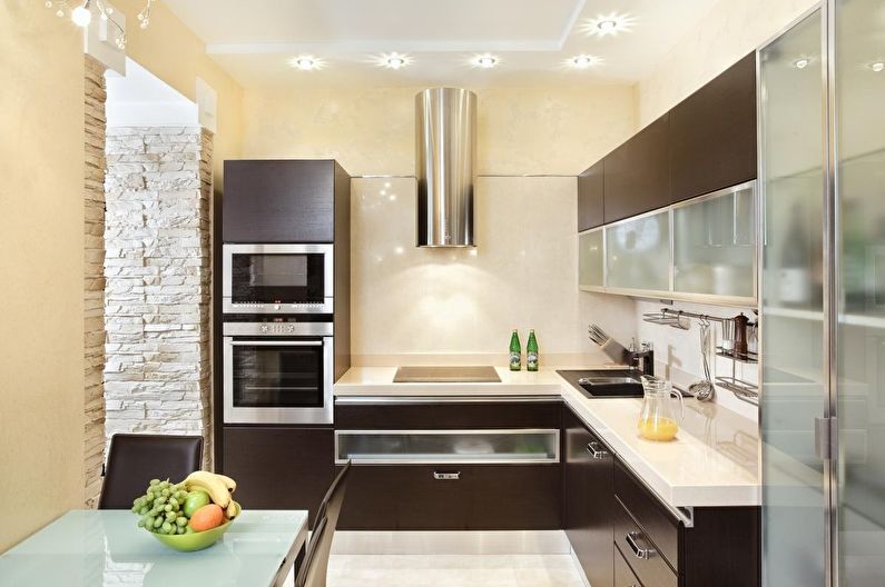 Rjava kuhinja 11 m2 - Notranje oblikovanje
