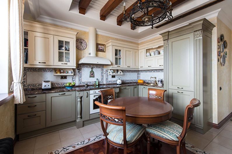Kuhinja 11 m2 v klasičnem slogu - Notranje oblikovanje