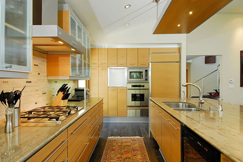 Bucătărie galbenă 20 mp - Design interior