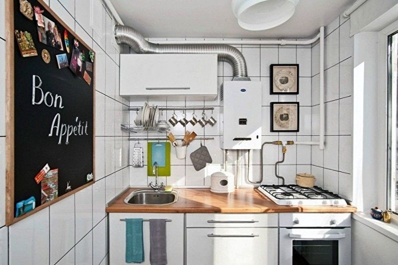 Diseño de interiores de cocina 4 metros cuadrados. - Foto