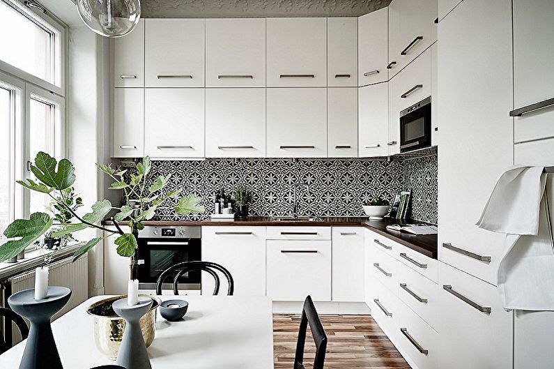 Interiér kuchyne 4 m2 - Foto