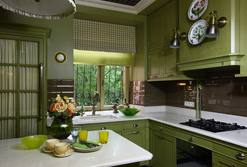 Design av ett litet kök i klassisk stil