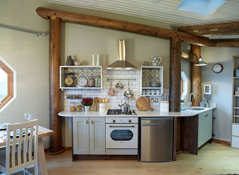 Design de bucătărie mică în stil rustic - fotografie