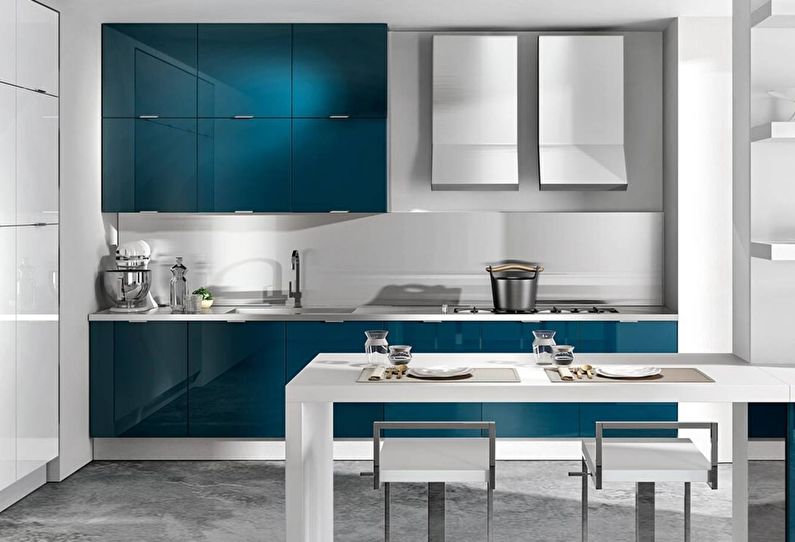 Moderná modrá kuchyňa - interiérový dizajn