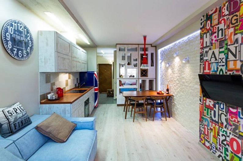 El diseño interior de un apartamento de una habitación de 30 metros cuadrados. - Foto