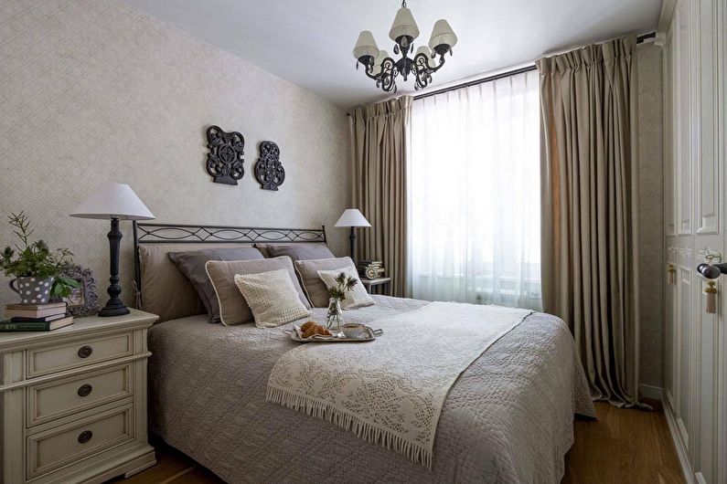 Oblikovanje spalnice v Hruščovu - klasični slog