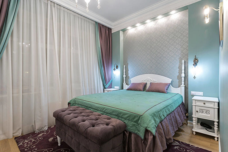 Diseño de dormitorio pequeño en estilo clásico - Colores claros