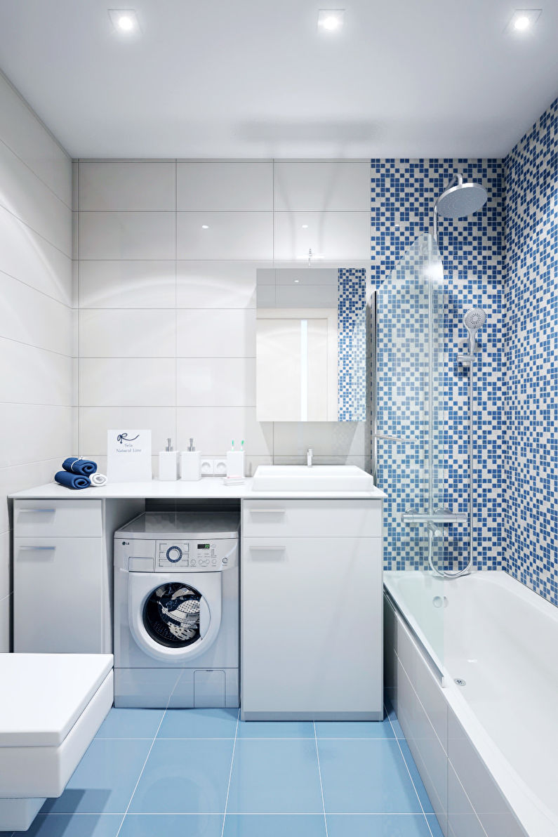 Design av ett blått badrum i Chrusjtjov