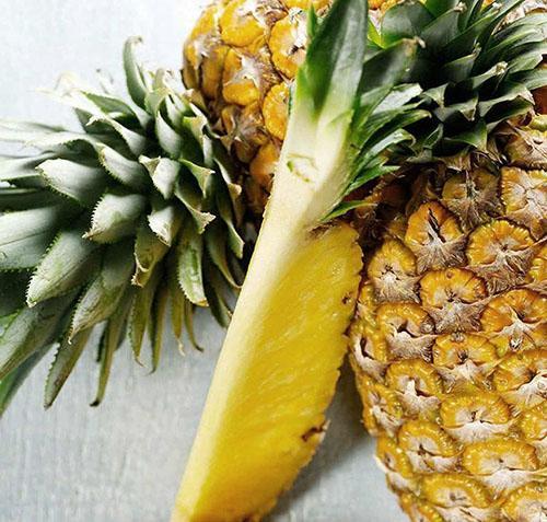 Voňavý šťavnatý ananas