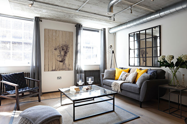 Hvit loftstil stue - Interiørdesign