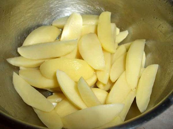 قطع البطاطس