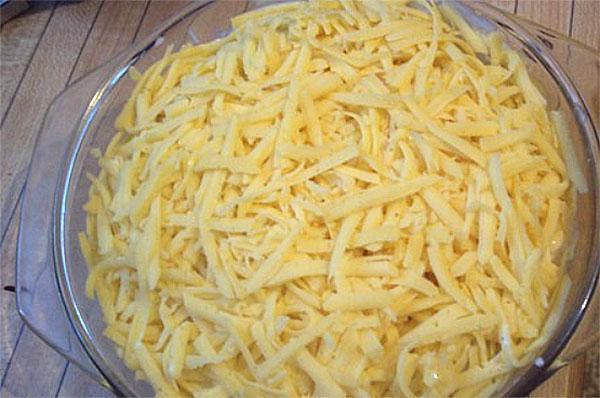 posypat sýrem