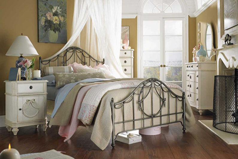 Oblikovanje spalnice 12 m2 v slogu provence
