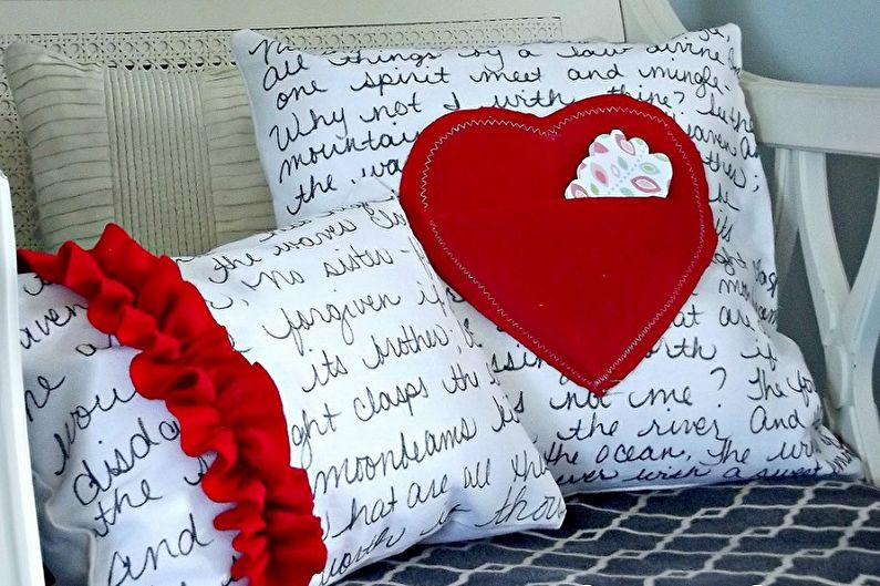 DIY δώρο για 14 Φεβρουαρίου - Διακοσμητικό μαξιλάρι