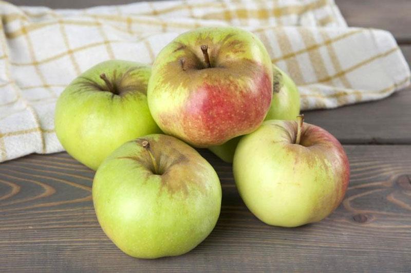 التفاح الحلو والمر