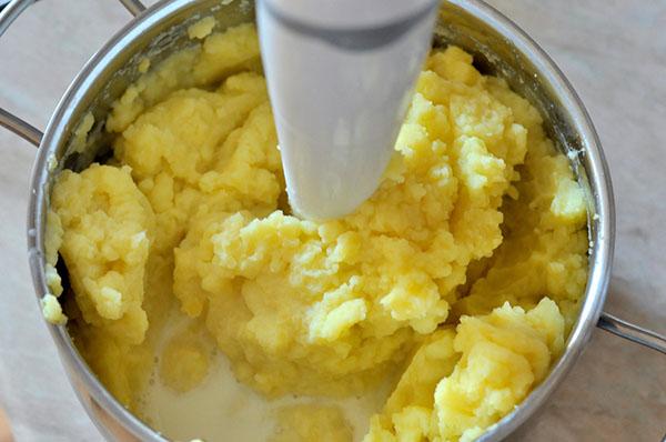 dělat bramborovou kaši