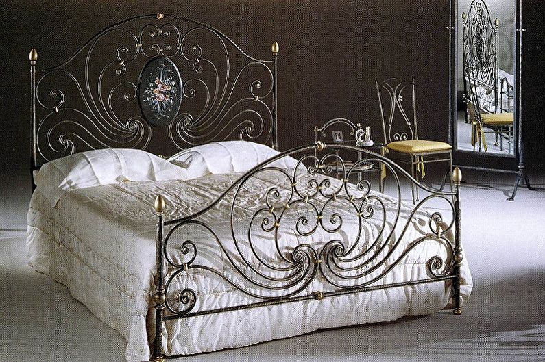 Ako si vybrať posteľ z tepaného železa