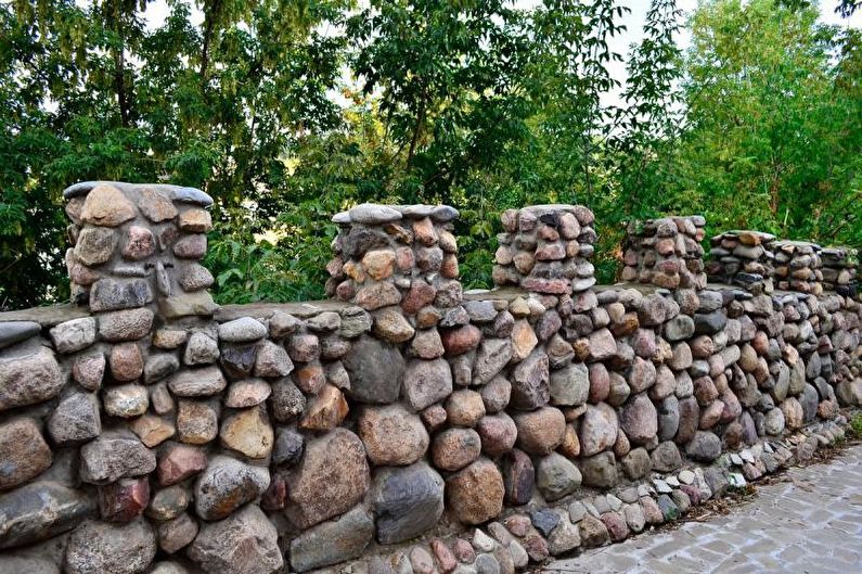 גדר אבן לבית פרטי - צילום