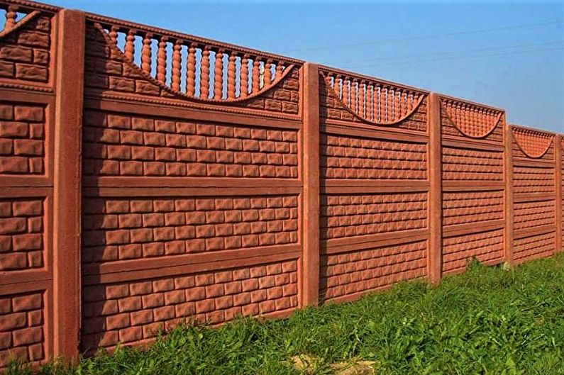 Železobetónový plot pre súkromný dom - foto