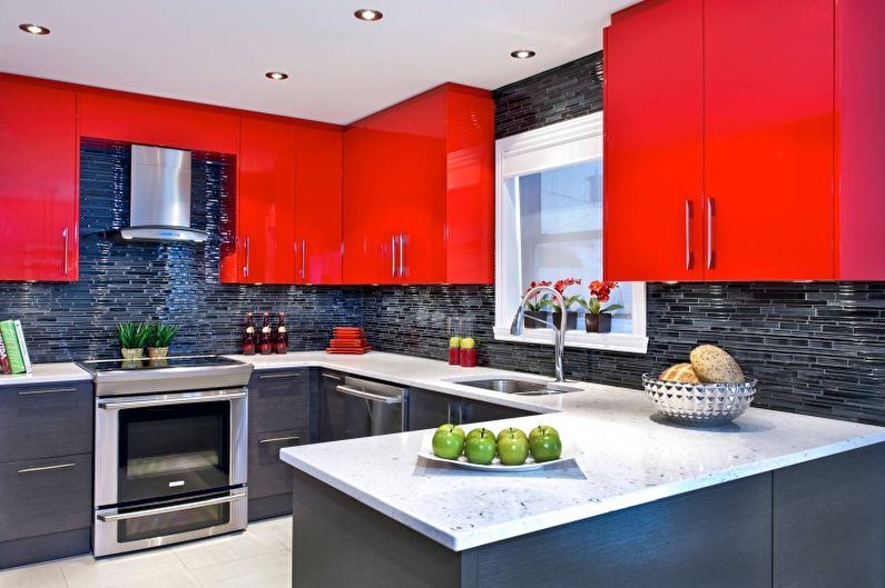 Design de interiores de cozinha em vermelho - foto