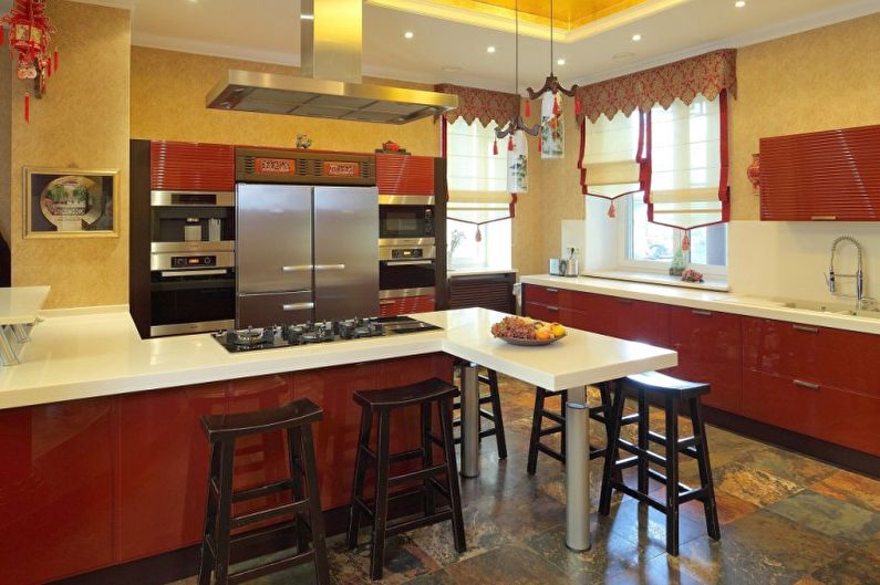 Cozinha vermelha em estilo oriental - design de interiores