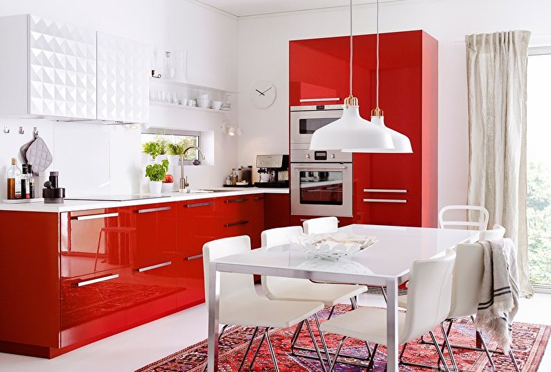 Ikeine kuhinje v svetlih barvah - notranje oblikovanje