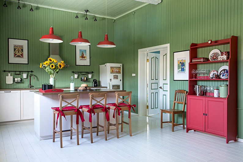Bucătărie în stil Provence cu insulă - Design interior